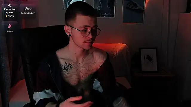 Thomas Norton online show from April 9, 8:36 pm