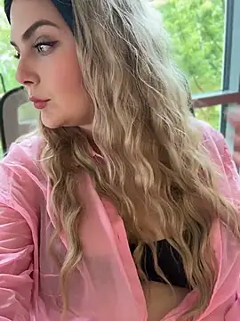 Blonde Cougar online show from June 3, 2:33 pm
