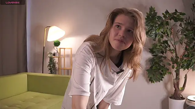 JosefaDonelan online show from April 5, 7:07 am