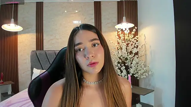 Anissa m  online show from April 9, 6:35 pm