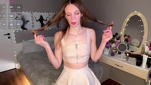 OdetteTrentinella online show from April 3, 6:22 am