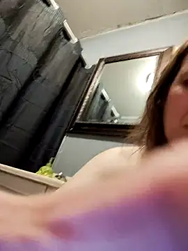 023thickandjuicy07 online show from April 4, 3:05 am