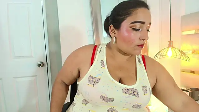 Samantha chubby online show from April 9, 4:26 am