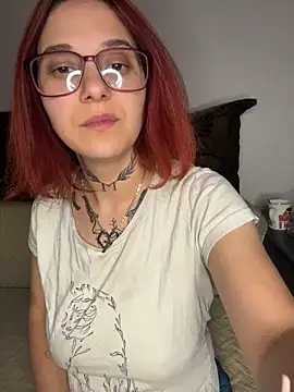 jebise23 online show from May 22, 8:40 pm