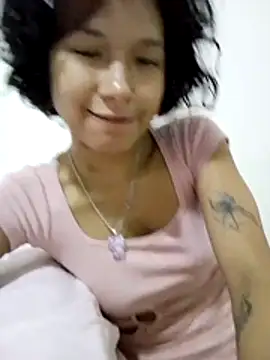 Yi Uzi online show from July 3, 2:50 am