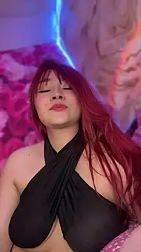 SweetLittleRed online show from April 12, 5:54 am