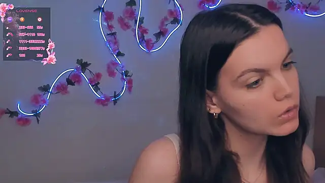 JuliannPaysour online show from May 20, 6:54 am