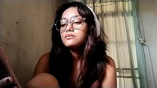 MorganCrumwell online show from April 10, 12:16 am