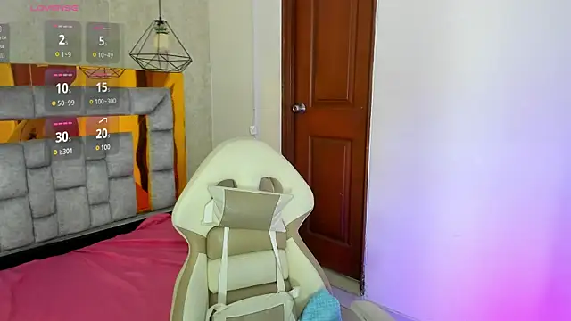 Zalika   online show from April 3, 7:56 pm