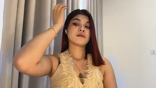 DreamyDDesiress online show from April 3, 7:06 am