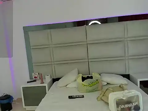 Dara Montenegro  online show from April 5, 11:09 am