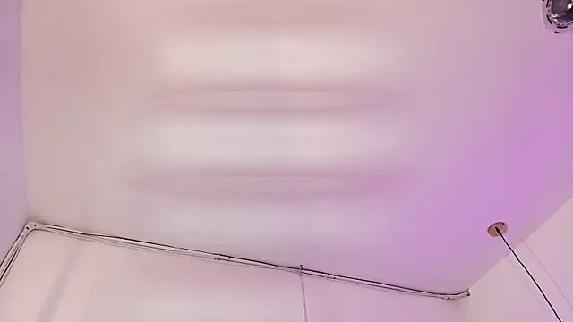 scarlett turner  online show from April 6, 1:01 pm