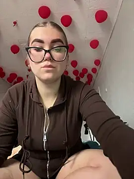 MissAuroraX online show from April 14, 10:26 am