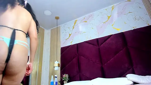 Lia Nikol online show from April 1, 1:41 pm