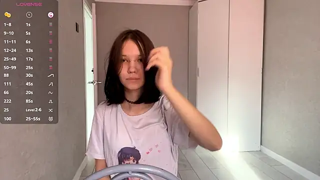 AmeliaMiotii online show from April 5, 10:47 am