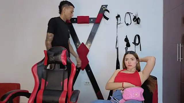 Hana and Zeta2026 online show from April 9, 12:10 pm