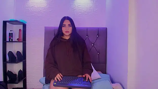 sweet  cherry1 online show from March 30, 6:40 pm