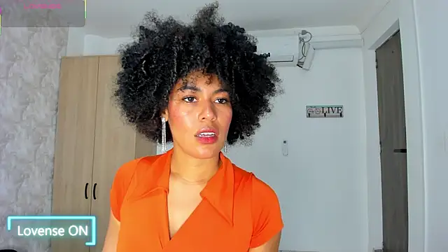 baddie delaylaa online show from April 6, 6:20 pm