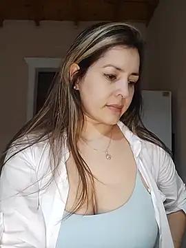 Busty lorena online show from July 3, 9:54 pm