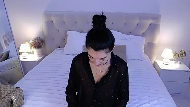 AriannaCruise online show from July 9, 3:53 am