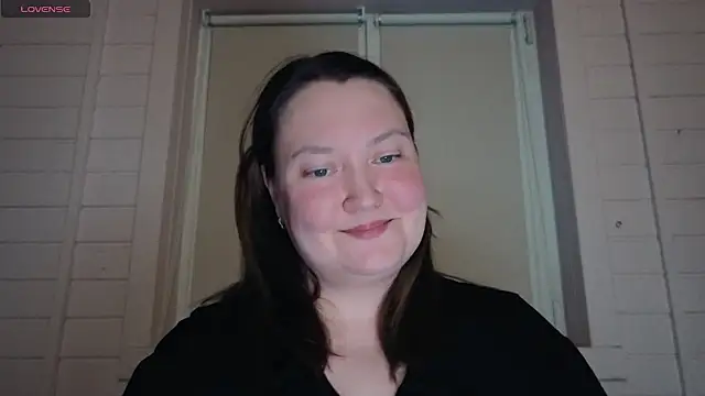 elegant pleasure online show from April 3, 8:40 pm