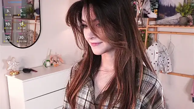 CherlyGuss online show from May 15, 3:43 am