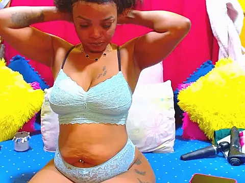 Cherrybootyofjoy86 online show from May 26, 6:13 am