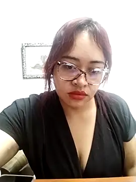 Sofia velve online show from April 3, 2:26 pm