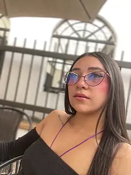 Ashley pinkk21 online show from March 28, 9:57 pm