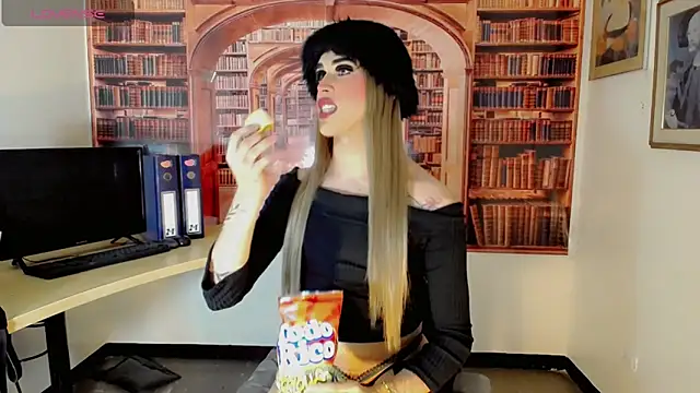 rashell queen online show from March 29, 9:58 pm