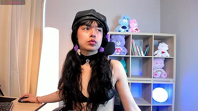 Saphyralux online show from May 23, 9:24 pm