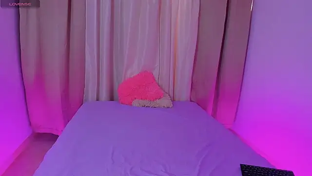 Emy sweet07 online show from April 3, 9:57 pm