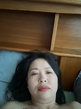 xiaxia-2026 online show from April 7, 4:47 am