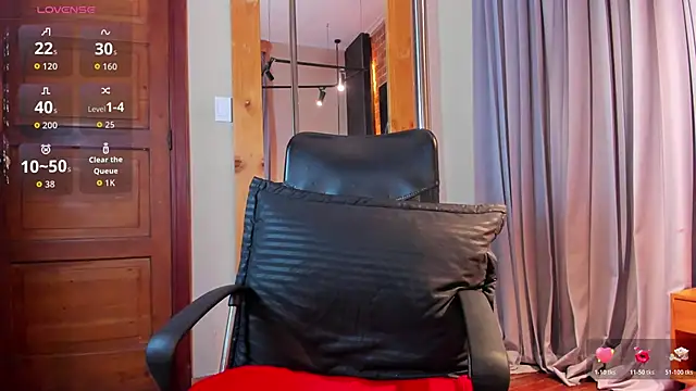 AnnieMuler online show from April 2, 3:15 am