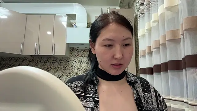 Ameliya kim online show from April 7, 9:28 pm