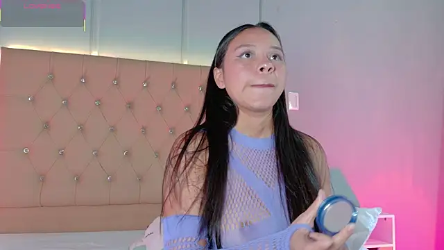 CandyRose   online show from April 11, 4:29 am