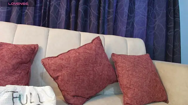 Ebonny Brownn online show from April 8, 9:17 pm