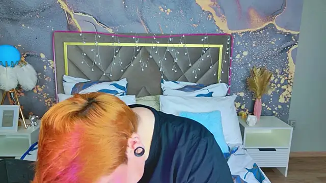 Edna Davis online show from April 2, 7:50 am