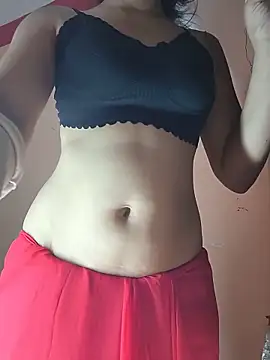 Curvy Sanaya online show from June 4, 7:40 pm