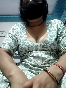 purvi46 online show from March 31, 7:25 pm