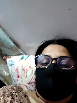 purvi46 online show from April 3, 6:50 pm