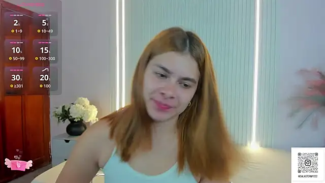 AliceHill8 online show from April 2, 12:13 pm