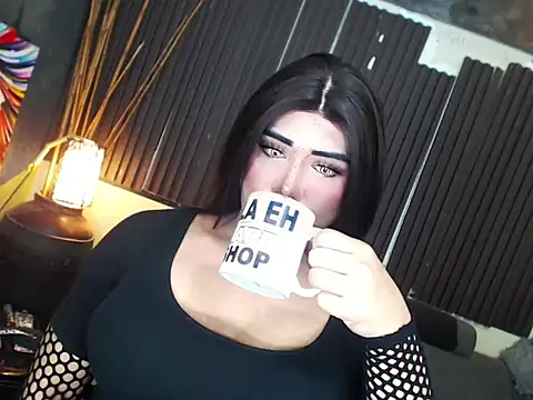 HugexMsLovelyxCock online show from April 28, 9:24 am