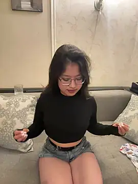 Z Milll online show from April 8, 3:58 pm