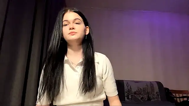 BellaLuxury online show from April 4, 3:44 pm