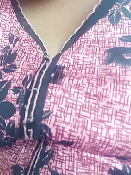 itz-liliroy online show from April 8, 5:42 am