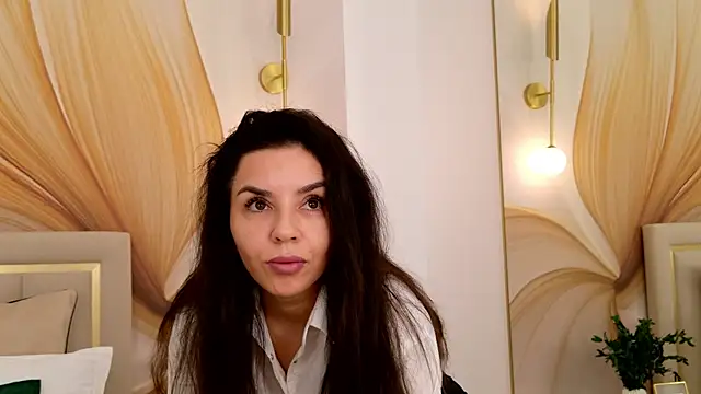 MonicaRamoss online show from May 13, 4:24 pm
