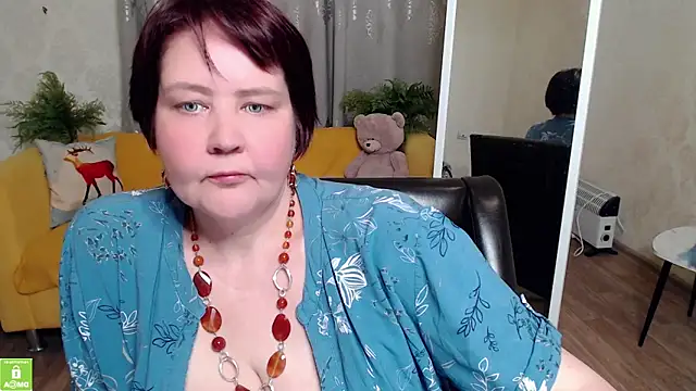 QUEEN02030 online show from May 26, 3:11 pm
