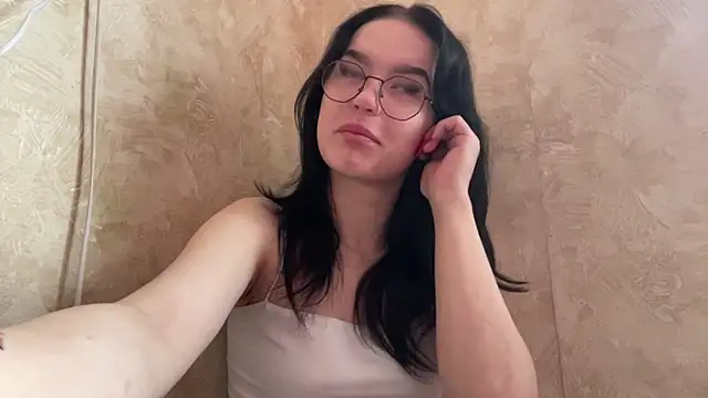 SlitheryTrudge online show from April 8, 5:09 am