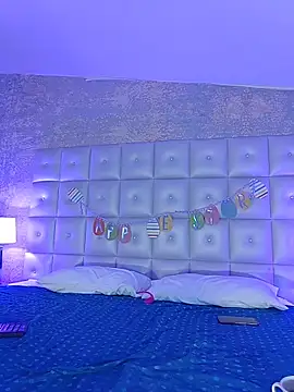 ZoeBlanc online show from April 9, 11:48 am